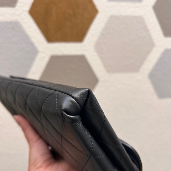 Chanel black Enchained clutch bag brand new condition - Picture 8 of 14